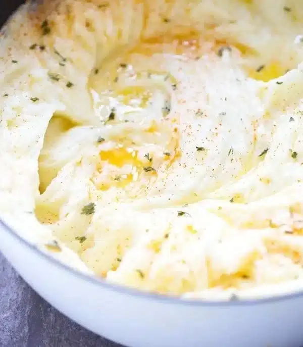 Delicious and creamy mashed potatoes served in a bowl