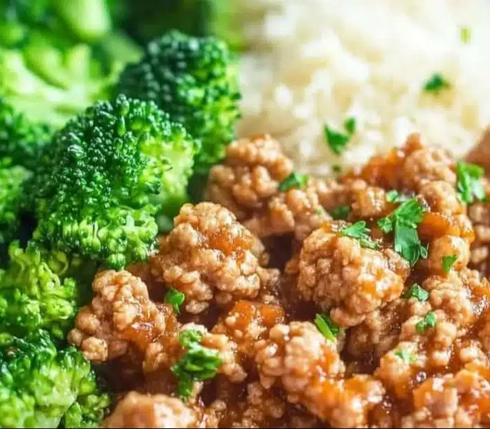 Sweet and Spicy Ground Turkey and Broccoli Bowls served in a bowl